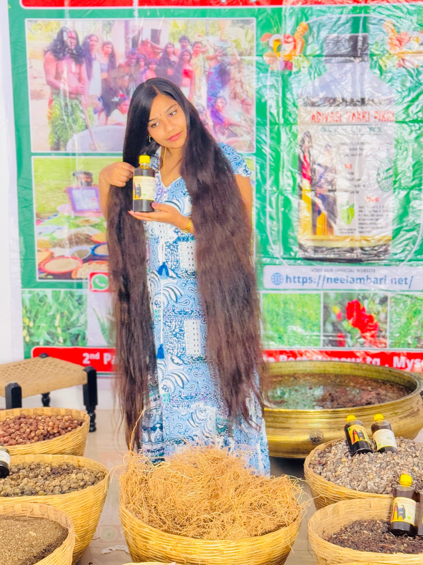 ADIVASI HAKKI PIKKI NEELAMBARI